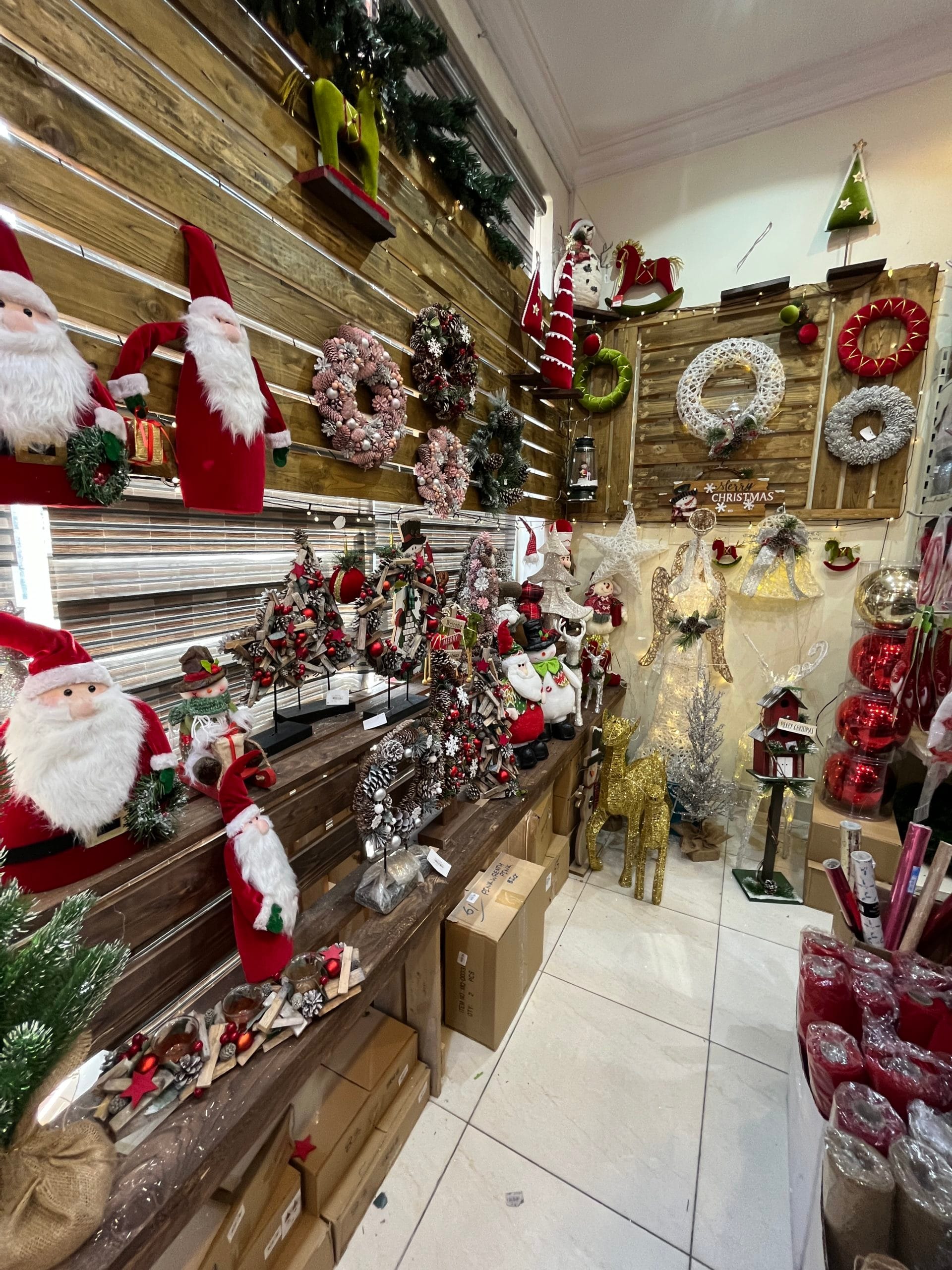 Christmas in Qatar do we celebrate? Plus a list of 10 outlets selling